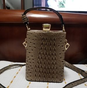 Small pretty fashion handbag. Used only once